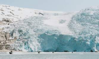 Glacier jetski adventures 3