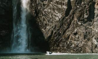 Glacier jetski adventures 14