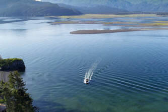 Meandering Goat Dinner Cruise Odyssey Lodge MG 2 Meredith