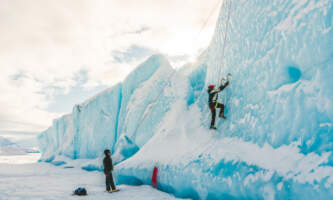 Alaskaiceclimbingwithoutboundhelicopter 9 Skye Hostetler Winter Outbound Helialaska org