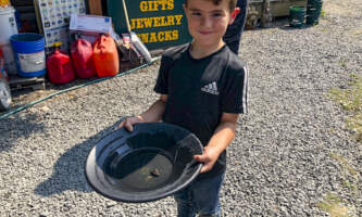 Roadside gemstone mining Gold Panning 03