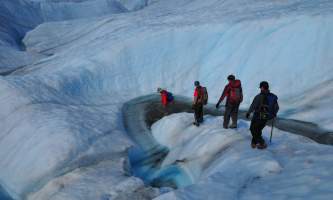 St elias alpine guides Hiking the Root Glacier