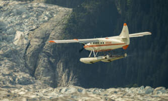 Taku Glacier Ldg Wings Airways CM 753 Rear Glacier Mountain Holly