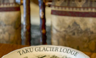 Taku Glacier Ldg Wings Airways IMG 7491 Holly