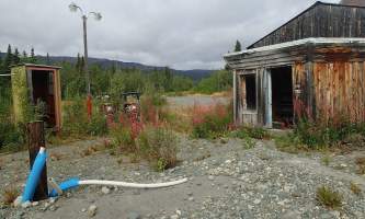 MILE 0 Old Denali Highway gas station at Paxson Lodge