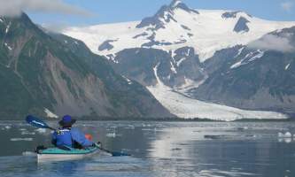 Kenai Fjords Glacier Lodge 786 kayakin pedersen lagoon2019