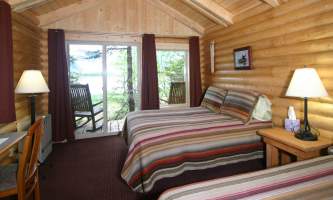 Kenai Fjords Glacier Lodge kfgl cabin int2019