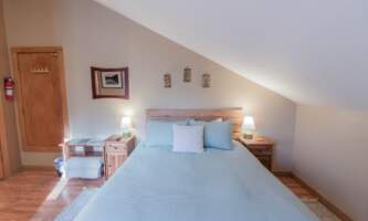 Bear lake lodgings seward alaska 6