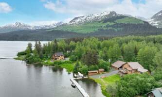 Bear lake lodgings seward alaska 10