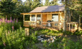Clam Gulch Lodge CGL Eagles Nest Cabin 081 081109 Clam Gulch Lodge