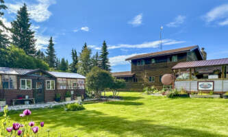Clam Gulch Lodge CGL Front 20250820 Clam Gulch Lodge