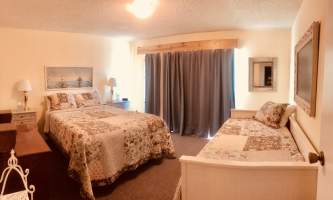 Adrienne Sweeney Woodside 1 Bedroom 2 alaska homer driftwood inn