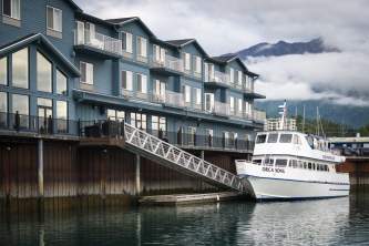 Harbor 360 hotel seward 11