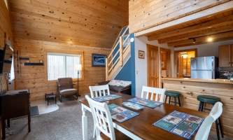 Hatcher pass cabins interior 8