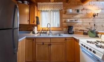Hatcher pass cabins interior 9