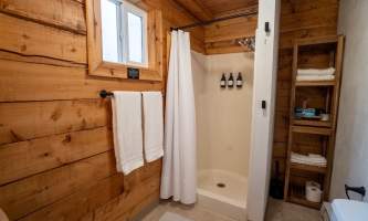Hatcher pass cabins interior 12
