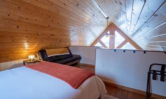Hatcher pass cabins interior 13