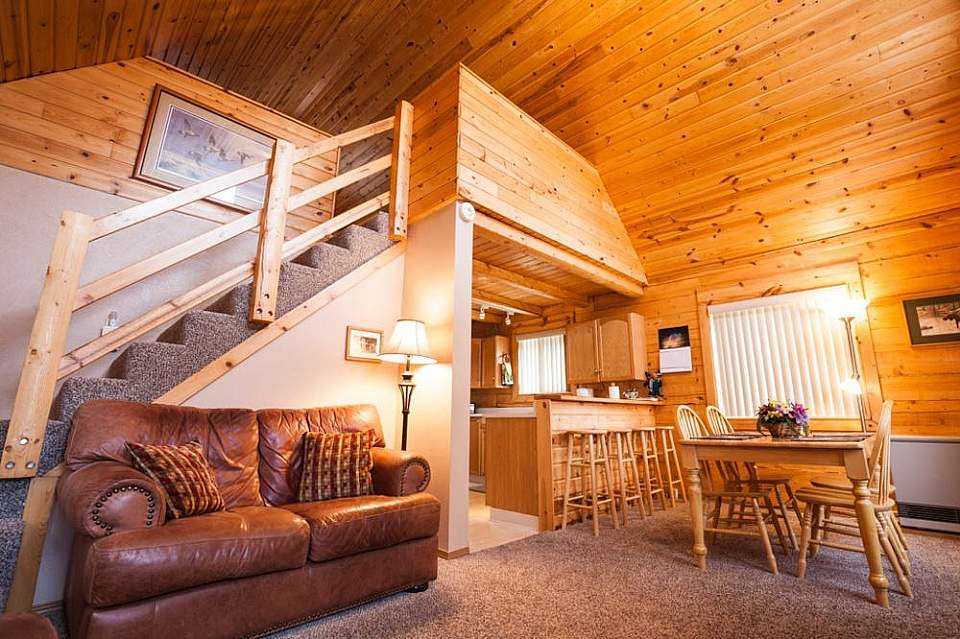 Loft of Grande Cabin at Hatcher Pass Cabins