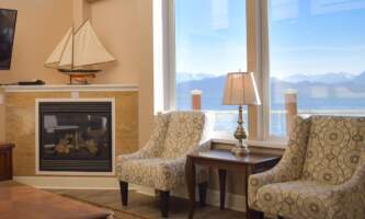 Lakeshore Lodging Beachfront Lodges