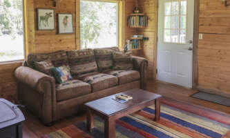 Mc Carthy Cabins Meadow Cabin Living Area