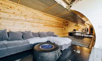 The Pilot Lodge 727 15