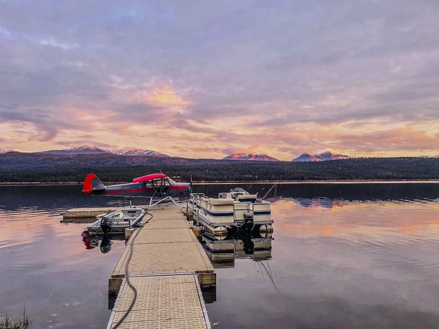 Indulge in Remote Luxury and Natural Beauty at Stephan Lake Lodge in Talkeetna, Alaska