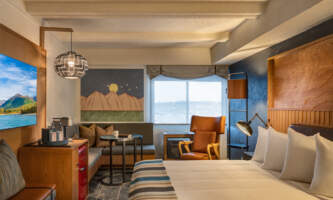 Standard King or Harbor View King 10