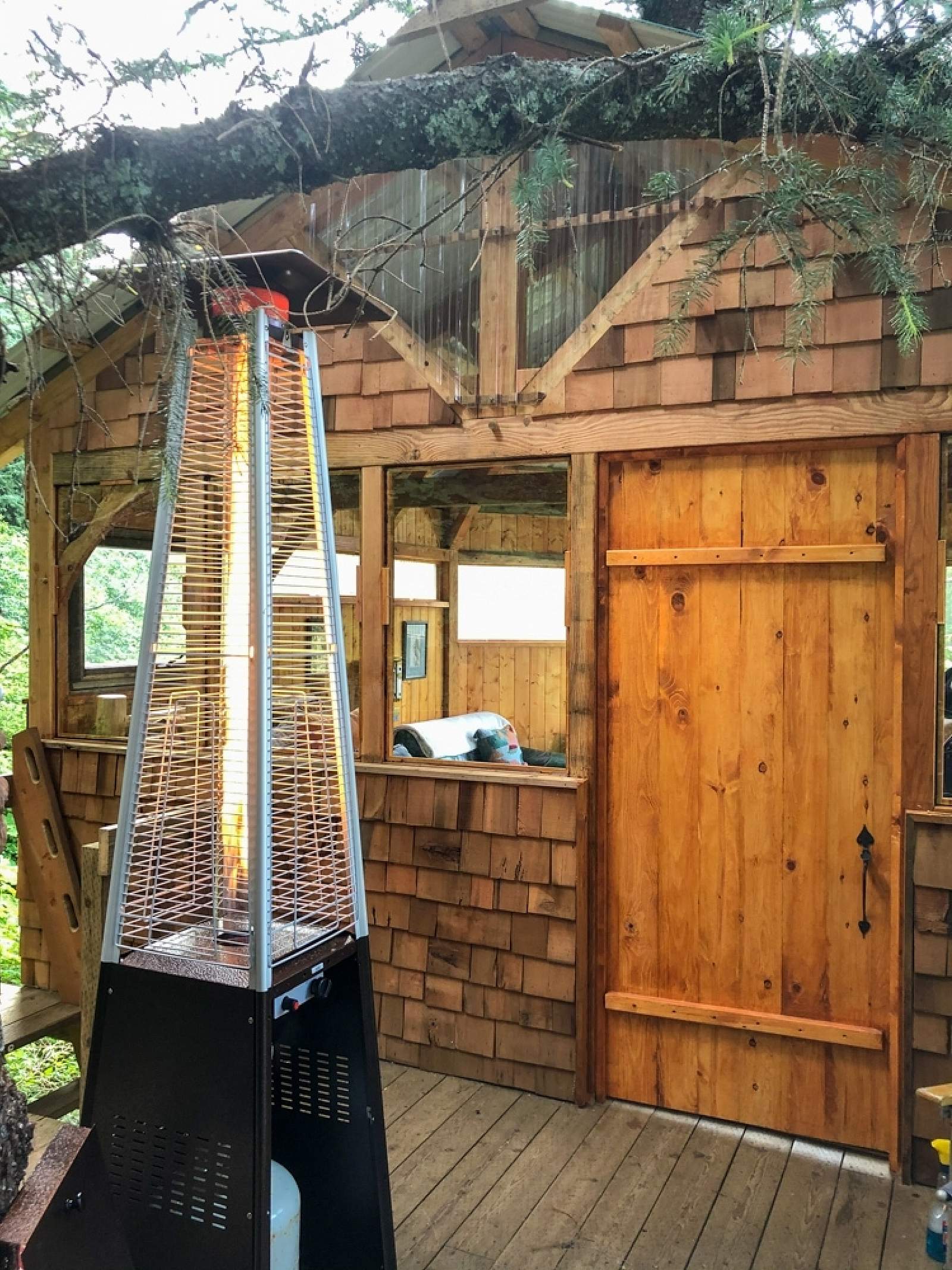 Treehouse Cove Wilderness Lodge