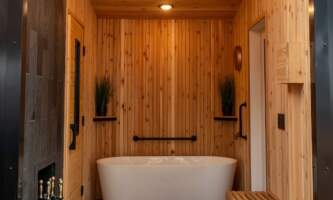 West Wind Cabins Spa 11