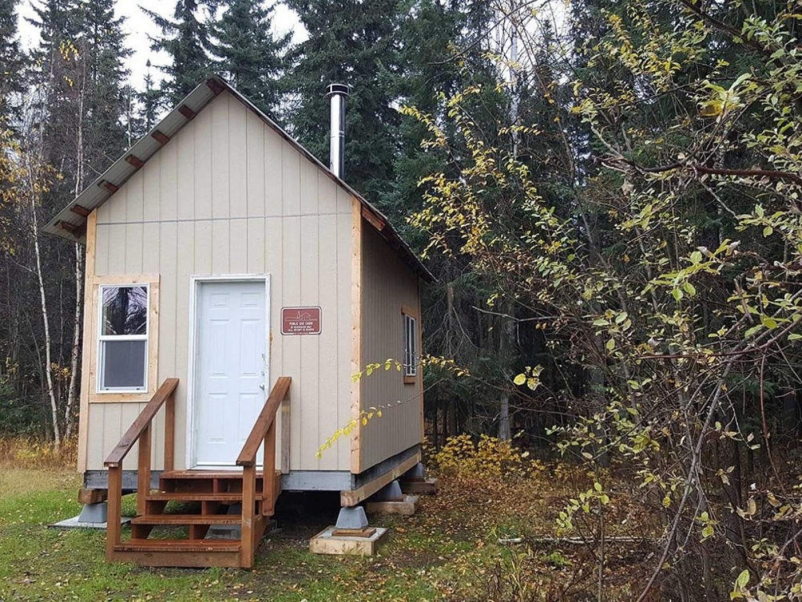 Escape to the Farthest North: Chatanika RV Park, Your Alaskan Adventure Awaits!