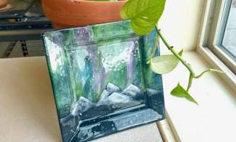 Turnagain ceramics aurora plate 1