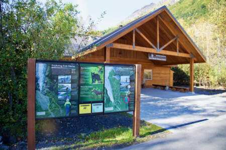 Exit Glacier Visitor Center IMG 7971